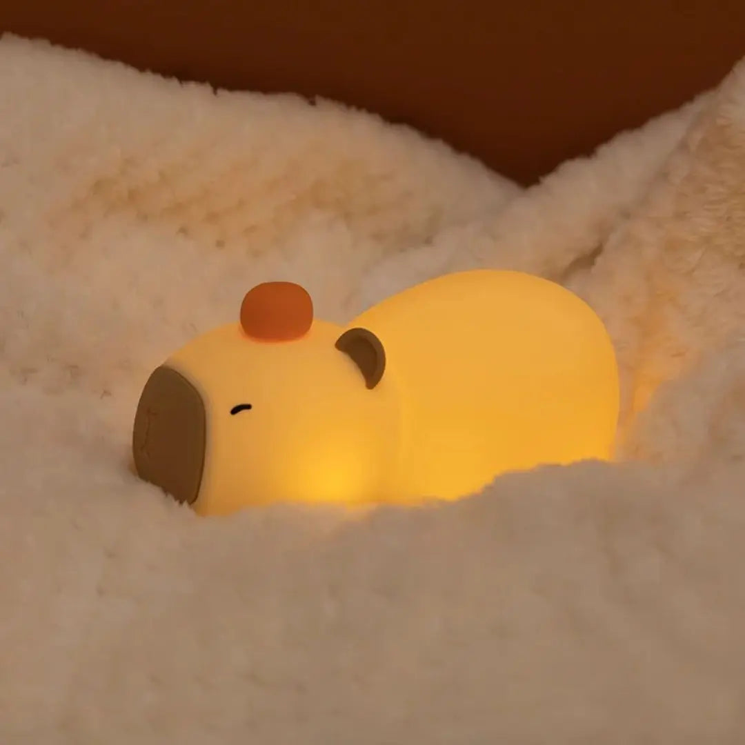 Veilleuse-bébé-Capybara-Allongee-7-Couleurs-chambre