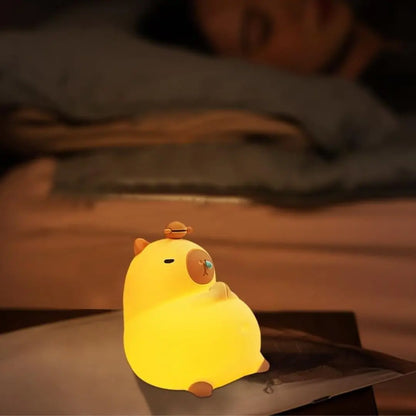 veilleuse-capybara-lumiere-apaisante-tactile_chambre-enfant