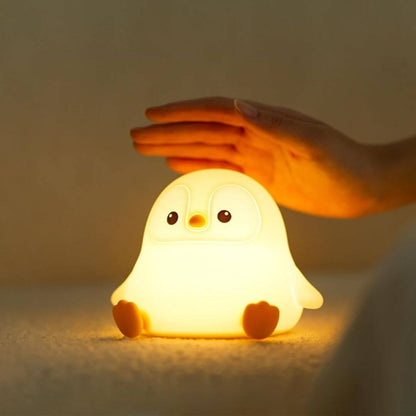 Veilleuse Pingouin Assis Enfant – LumiPenguin™